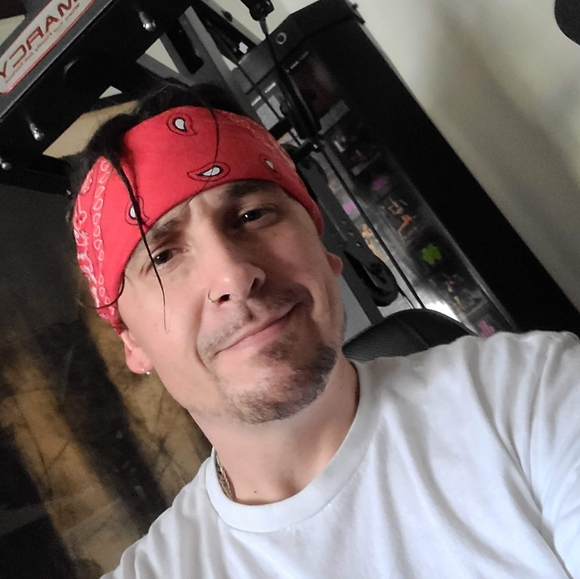 Meet your Posher, Clayton - Picture 2 of 16